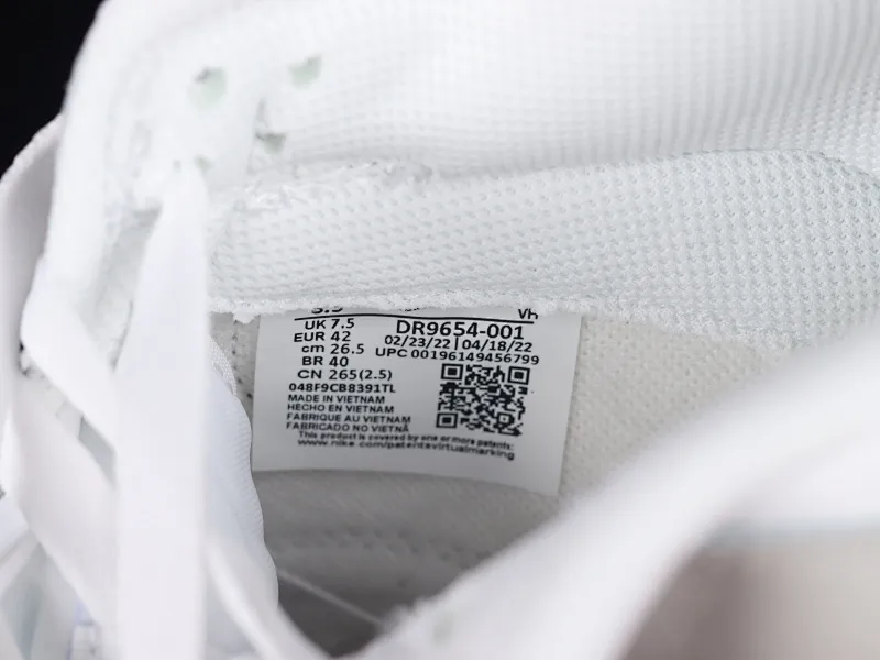 All categories Nk SB Dunk series Nk SB Dunk Low low-top sneakers M version pure original Nk Dunk SB Low gray white black scratch-off SB low-top sports casual sneakers DR9654-001